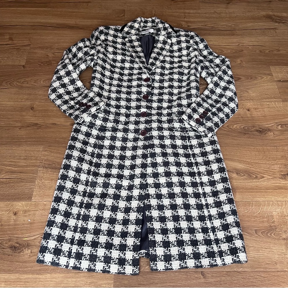 Newport News Black & White Houndstooth Mid-Length Coat – Size 4 – Wool Blend